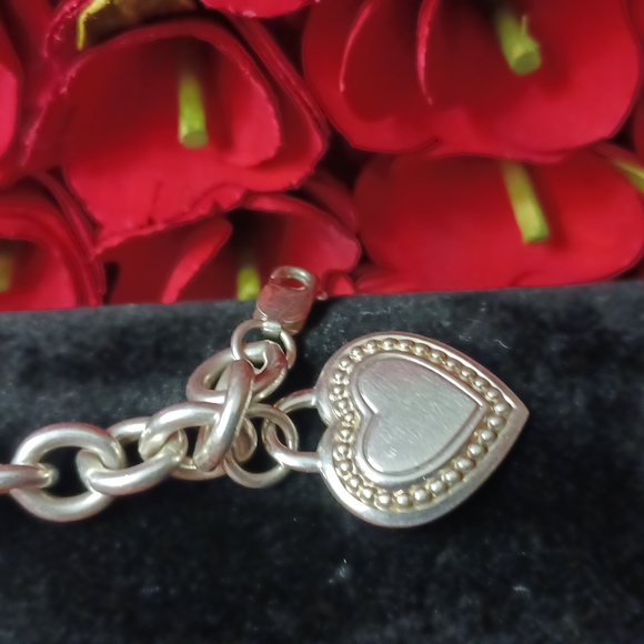 Designer Judith Ripka 50 gram Sterling Silver link heart charm bracelet - Picture 3 of 6